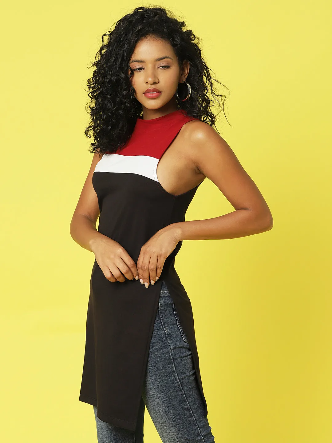 Colorblocked Longline Sleeveless Top With Turtle Neck